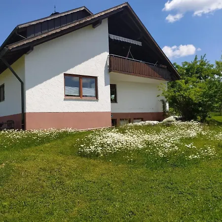 Trifts | Einzelbetten | Parkplatz Apartment Wangen im Allgaeu